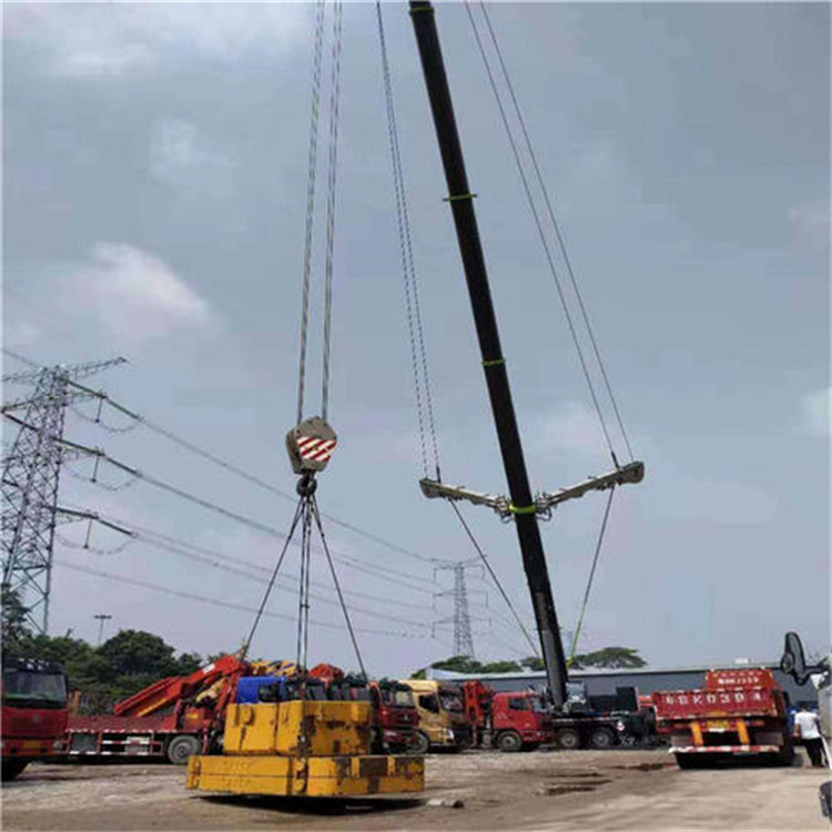 天安乡风电设备吊装